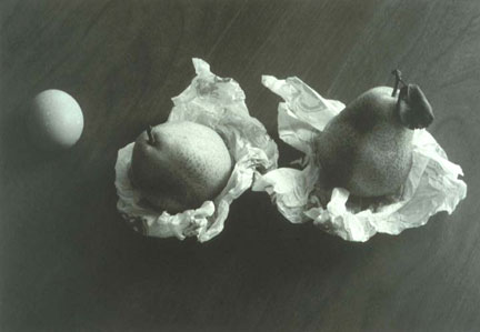 An Egg with Two Pears